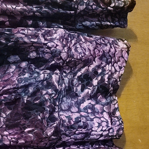 Venus Crushed Velvet Top - Picture 4 of 7